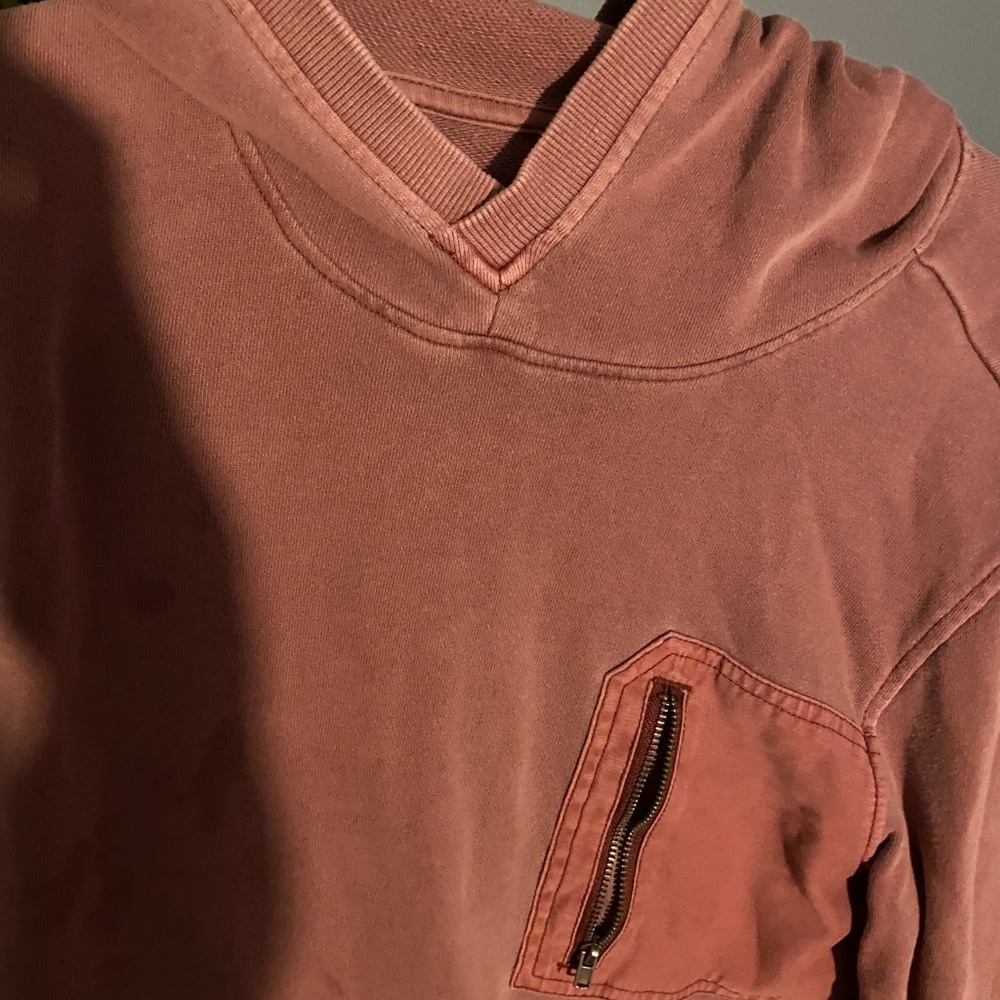 BAIGE SWEATER